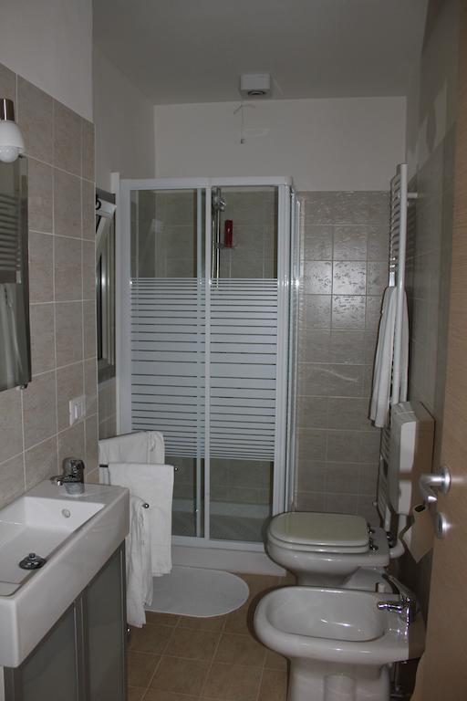 Giro B&B Katanya Oda fotoğraf